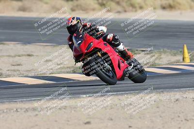 media/Nov-16-2025-Race Pace (Sun) [[8c5fa54630]]/Non Verified Riders (1st 20 Minutes)/2-Turn 10 (1010am)/